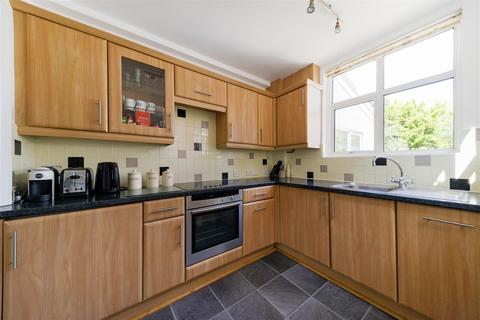 38 Fairfield Way, Epsom, KT19 0EF