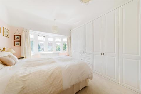 38 Fairfield Way, Epsom, KT19 0EF