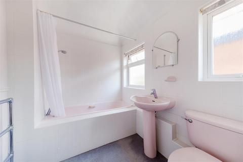 38 Fairfield Way, Epsom, KT19 0EF