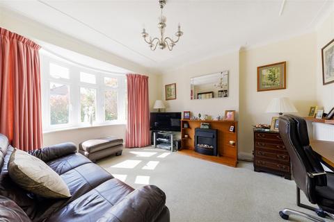 38 Fairfield Way, Epsom, KT19 0EF