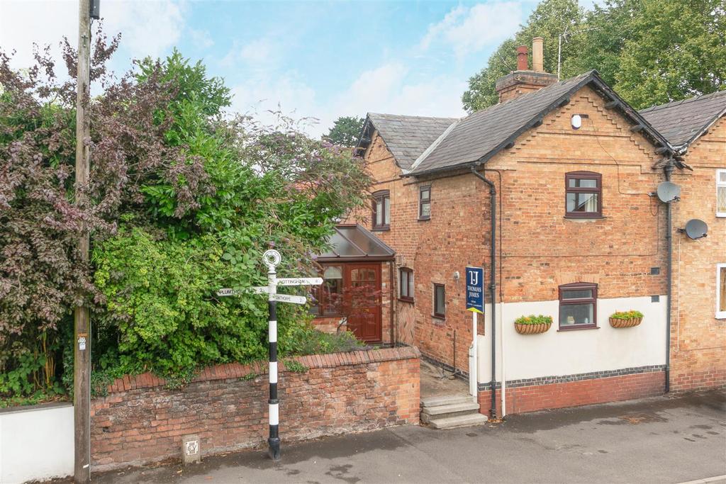 Plumtree Road, Cotgrave, Nottingham 3 bed semidetached house £295,000