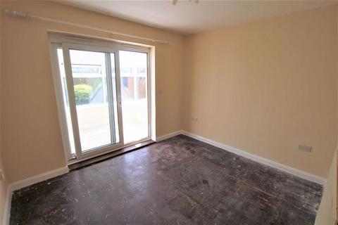 31 Cardigan Crescent, Weston-super-mare, BS22 8NS