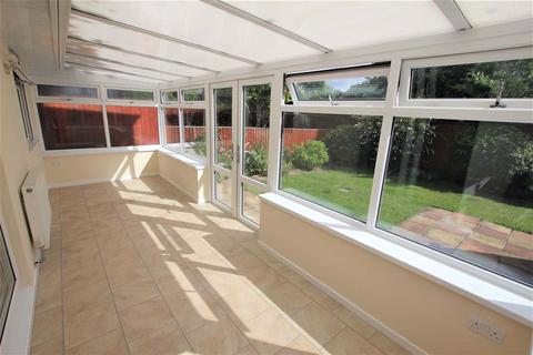 31 Cardigan Crescent, Weston-super-mare, BS22 8NS