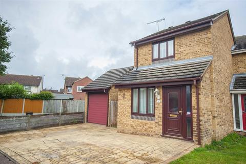 83 Beardsley Drive, Chelmsford, CM1 6GJ