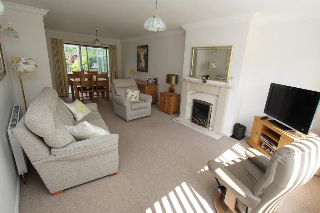 Thorndale Road, Belmont, Durham 4 bed semidetached house £265,000