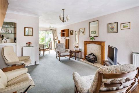 113 Home Park, Oxted, RH8 0JT