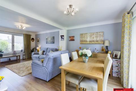 14 Hallmoor Close, Aughton, Ormskirk, L39 4UQ