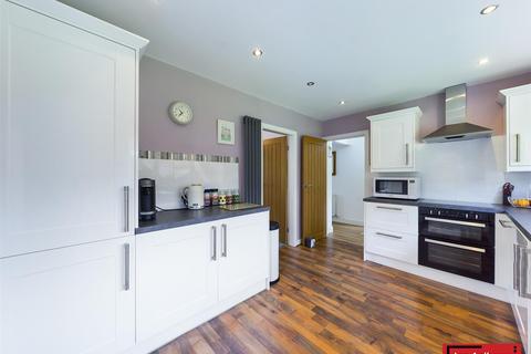 14 Hallmoor Close, Aughton, Ormskirk, L39 4UQ