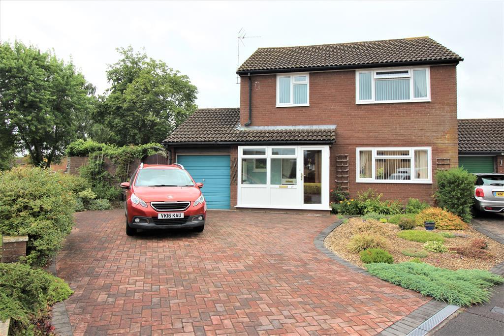 Swallow Park, Thornbury, Bristol, BS35 1LT 4 bed detached house £420,000