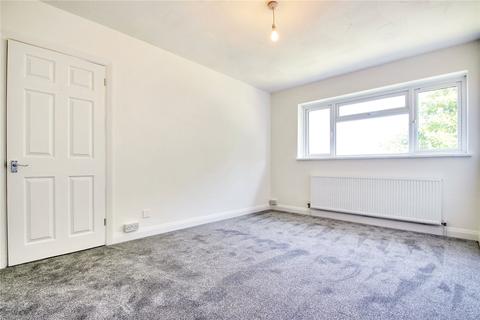 2 Nickleby Road, Gravesend, DA12 4UG