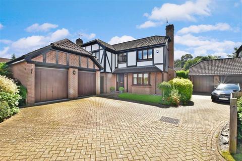 15 Heathcote, Tadworth, KT20 5TH