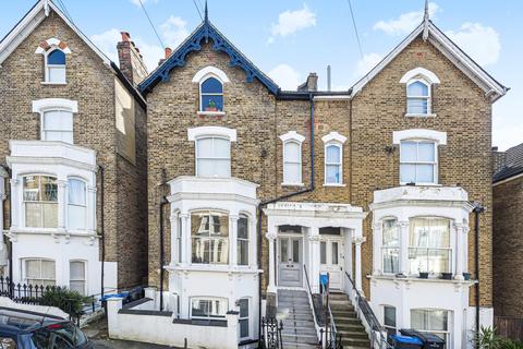 Flat 2, 7 Rockmount Road, London, SE19 3SZ