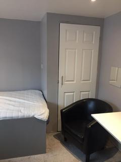 5 bedroom house share to rent, Grafton Street