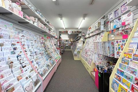 2 Polmorla Road, Wadebridge, PL27 7NB