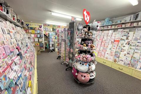 2 Polmorla Road, Wadebridge, PL27 7NB