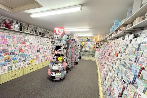2 Polmorla Road, Wadebridge, PL27 7NB
