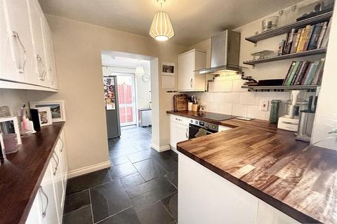 6 Tollards Road, Exeter, EX2 6JJ