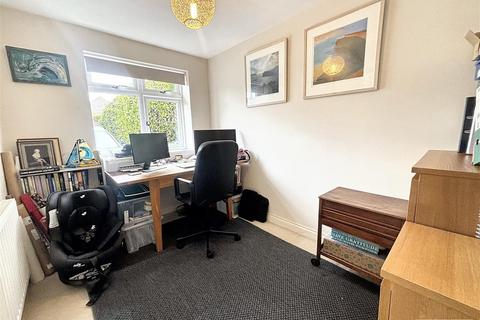 6 Tollards Road, Exeter, EX2 6JJ