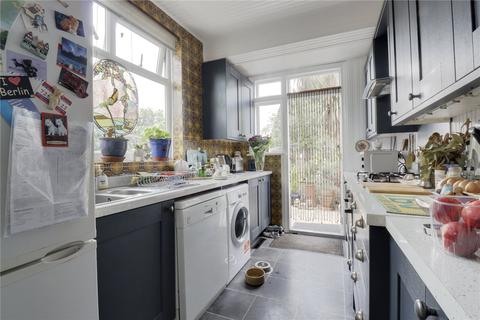 12 Masefield Crescent, Romford, RM3 7PL