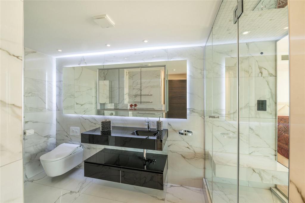 Bedroom 1 En Suite 2
