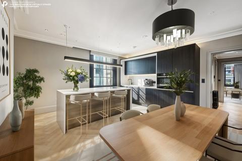 4 bedroom flat to rent, North Audley Street, London