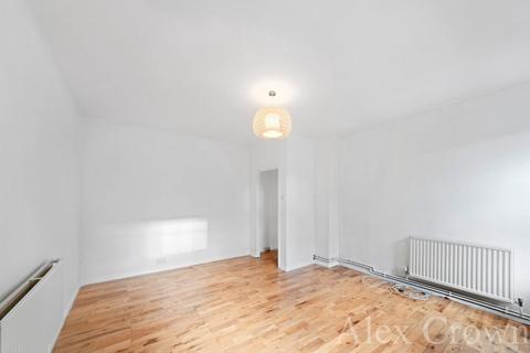 2 bedroom flat to rent, Pickwick House, George Row, Bermondsey