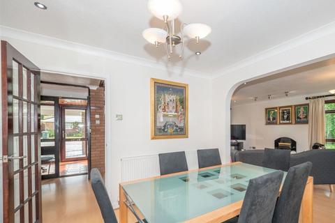 10 Brill Close, Coventry, CV4 7EE
