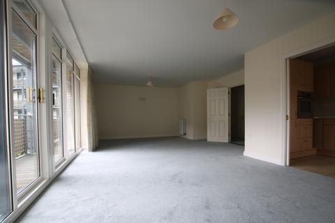 2 bedroom apartment to rent, Queens Court, Peninsula Square, Winchester