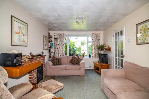 3 bedroom property for sale - 42 Whitehouse Road, Woodcote, RG8