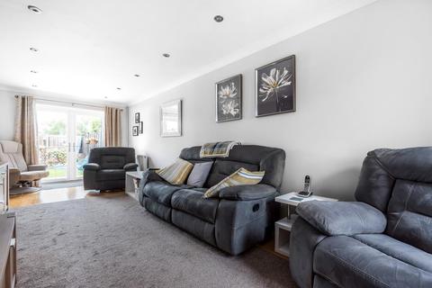 5 Abingdon Close, Thame, OX9 3GB