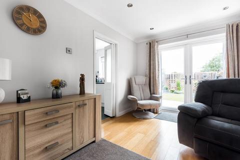 5 Abingdon Close, Thame, OX9 3GB