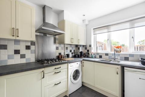 5 Abingdon Close, Thame, OX9 3GB