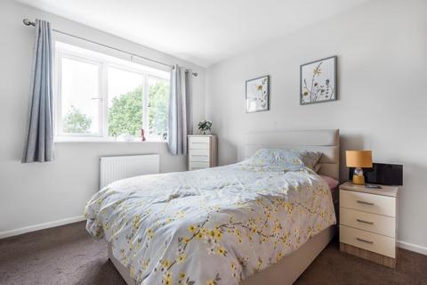 5 Abingdon Close, Thame, OX9 3GB