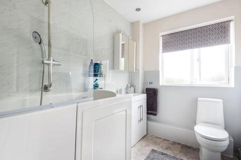 5 Abingdon Close, Thame, OX9 3GB