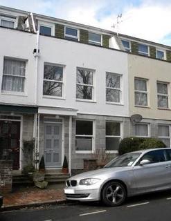 4 bedroom terraced house to rent, Derwent Road, Meads
