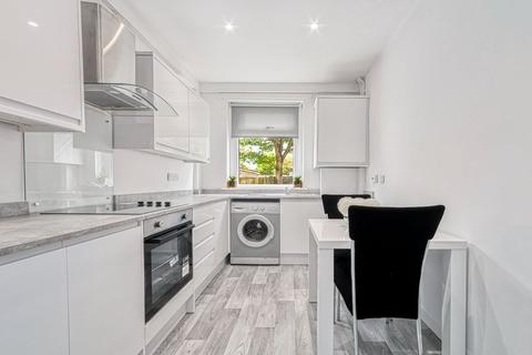42 Robroyston Road, Glasgow, G33 1EQ