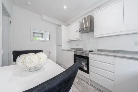 42 Robroyston Road, Glasgow, G33 1EQ
