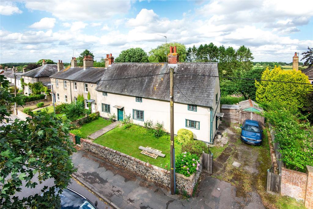 High Street, Cheveley, Newmarket, Suffolk, CB8 4 bed end of terrace