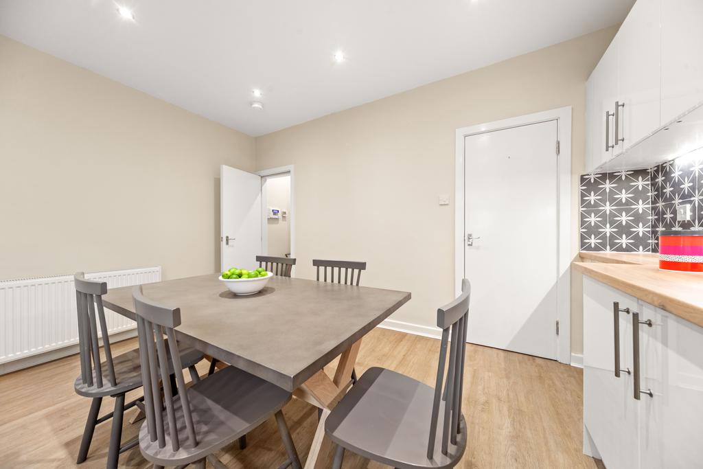 House in Leeds - View 4
