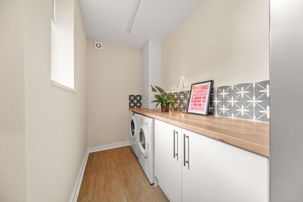 House in Leeds - View 5