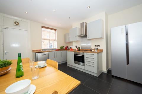 5 bedroom terraced house to rent, 24 Hessle Terrace, Hyde Park, Leeds, LS6 1EQ