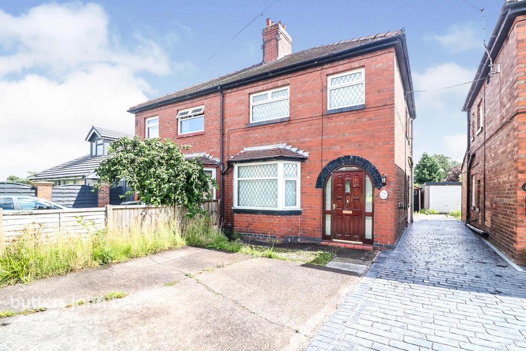 Warmingham Road, Crewe 3 bed semidetached house £135,000