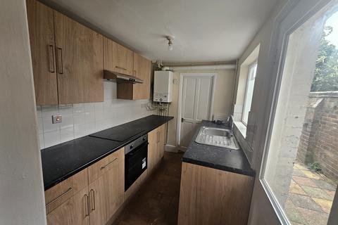 3 bedroom terraced house to rent, Burkitt Street, Kings Lynn PE30