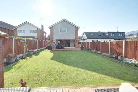 32 Bartley Road, Benfleet, SS7 4DB