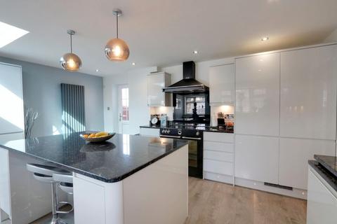32 Bartley Road, Benfleet, SS7 4DB