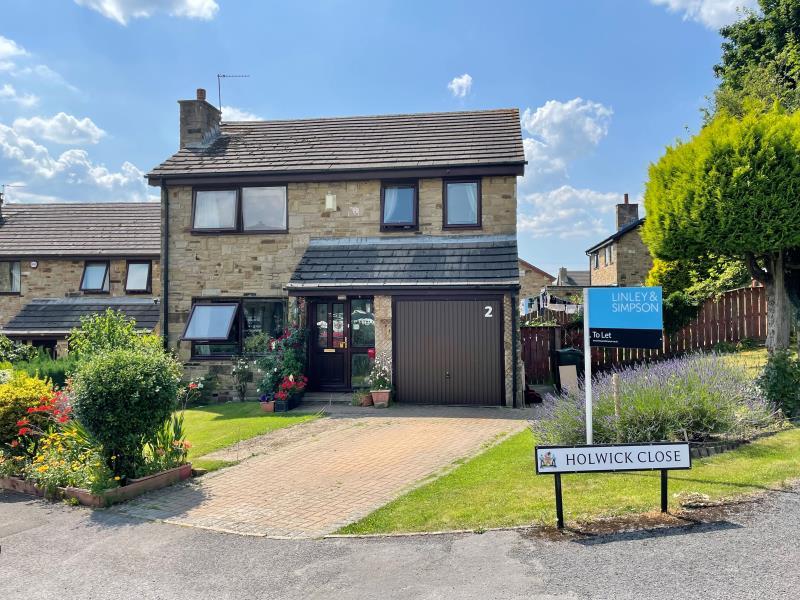 Holwick Close, Silkstone, Barnsley, S75 4NU 4 bed detached house £975