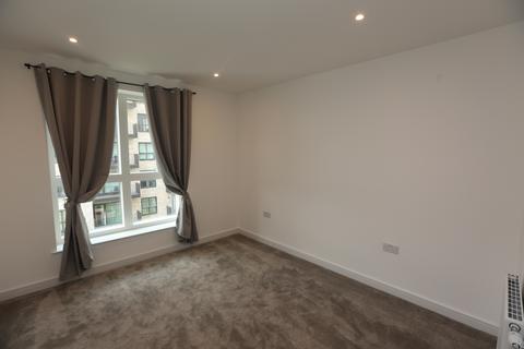 2 bedroom flat to rent, Accolade Avenue , ub1