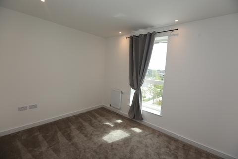 2 bedroom flat to rent, Accolade Avenue , ub1