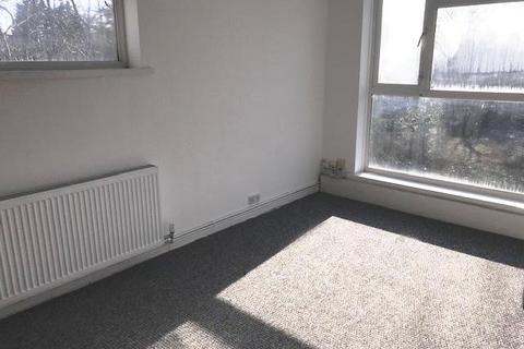 1 bedroom flat to rent, The Berkeleys, Sunnybank, South Norwood, SE25