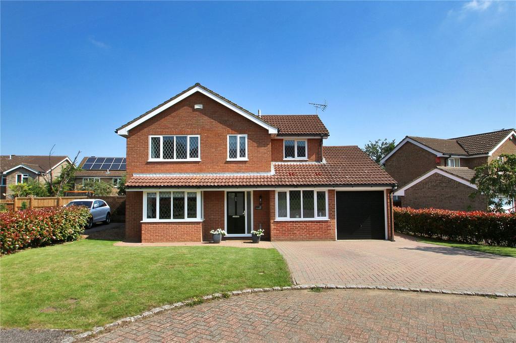 The Pippins, Meopham, Kent, DA13 4 bed detached house £695,000